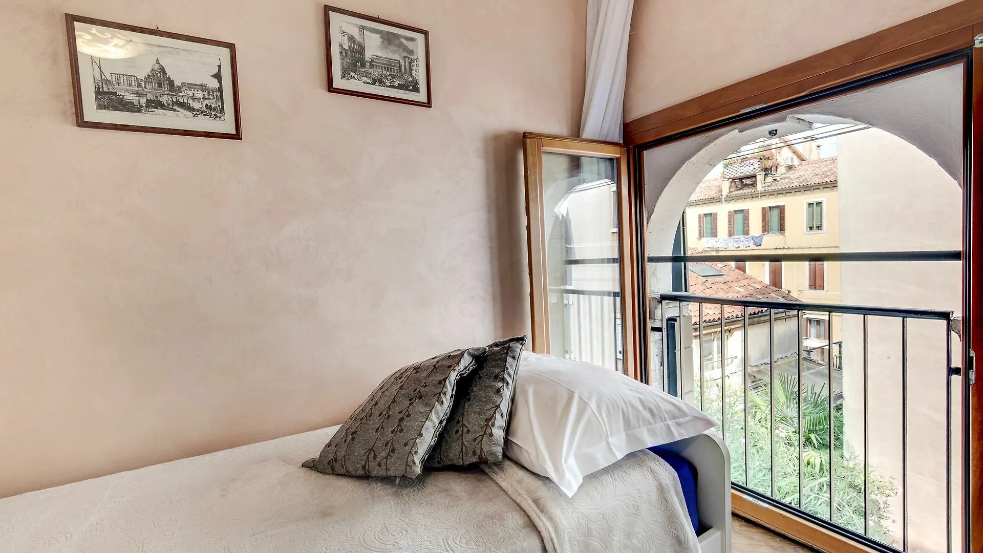 Guglie Design Apartments Venezia Italia